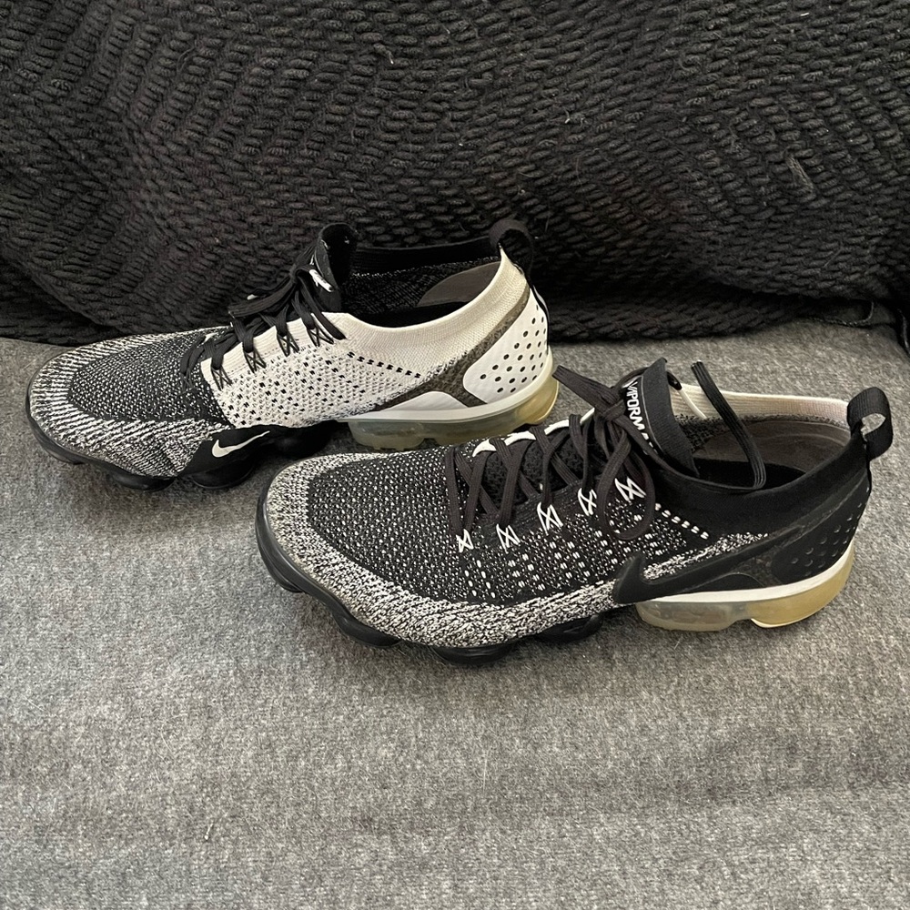 Nike Air VaporMax 2 Flyknit Orca Sneakers